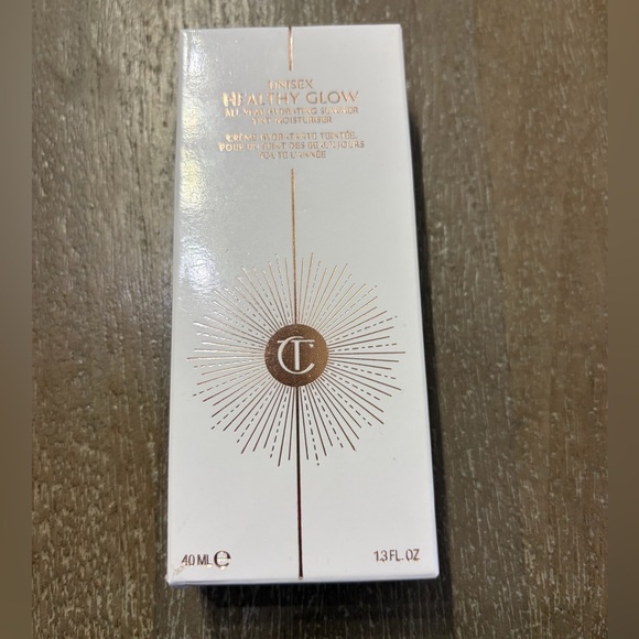 Charlotte Tilbury Unisex Healthy Glow Skin Tint- Hydrating Tinted 1.3 fl oz NWT - Picture 4 of 9